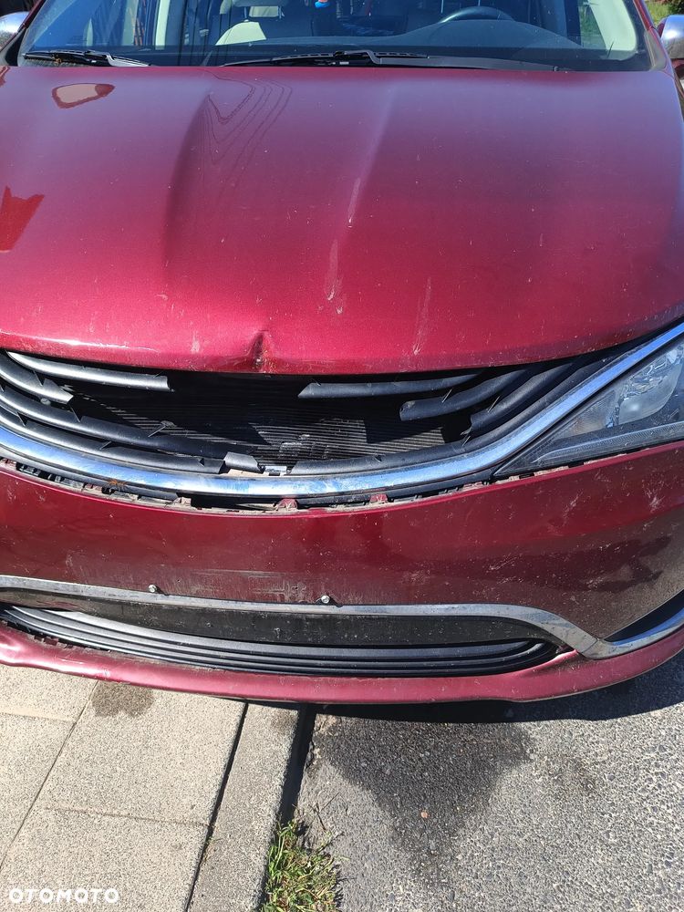 Chrysler Pacifica - 15