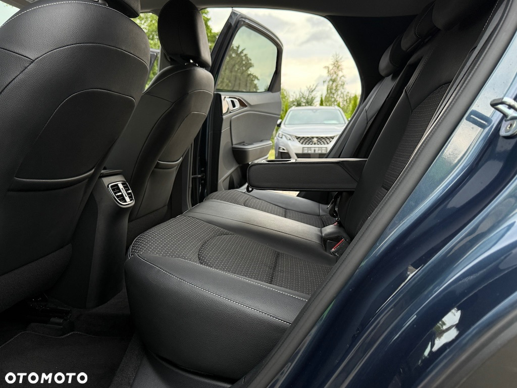 Kia XCeed - 30
