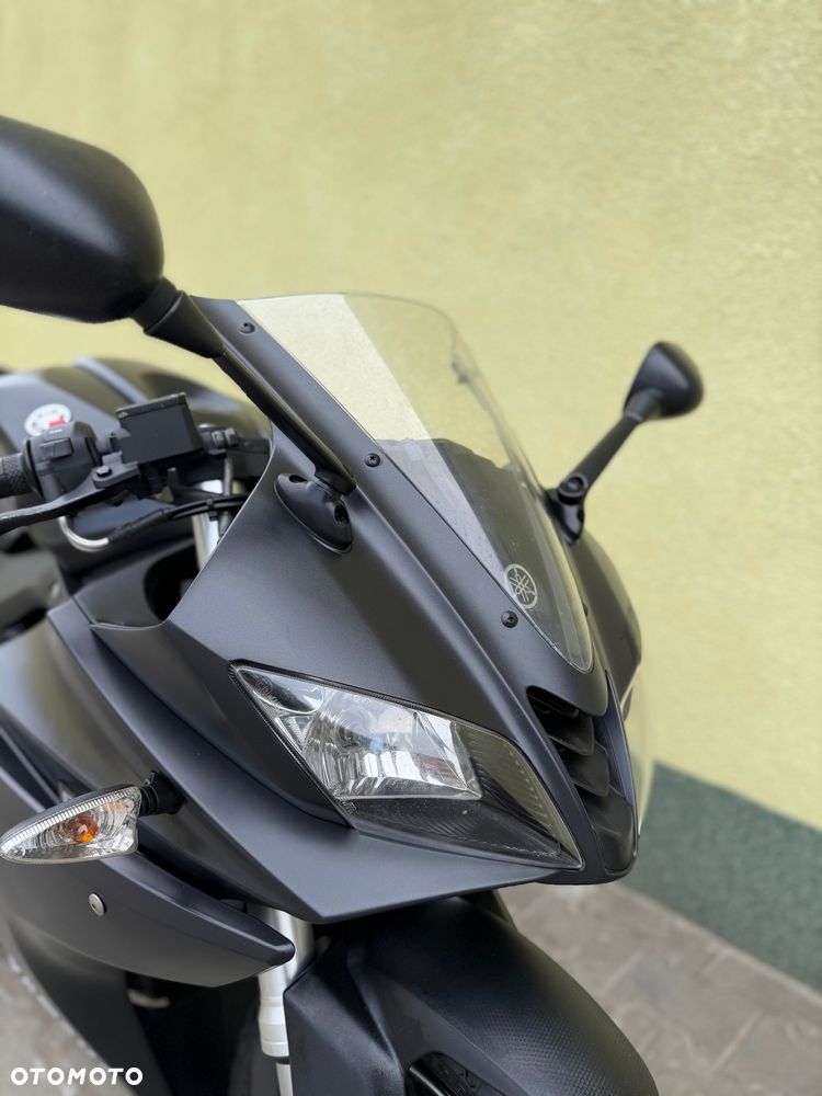 Yamaha YZF - 2