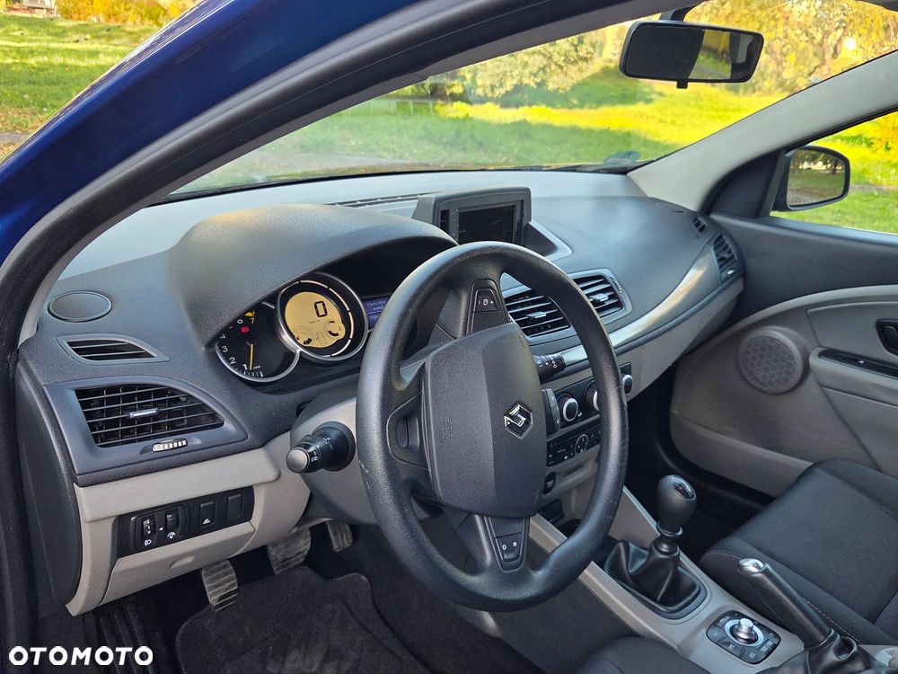 Renault Megane 1.6 16V 110 Expression - 5