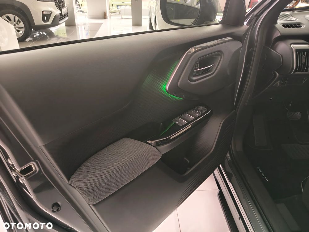 Suzuki e VITARA - 11