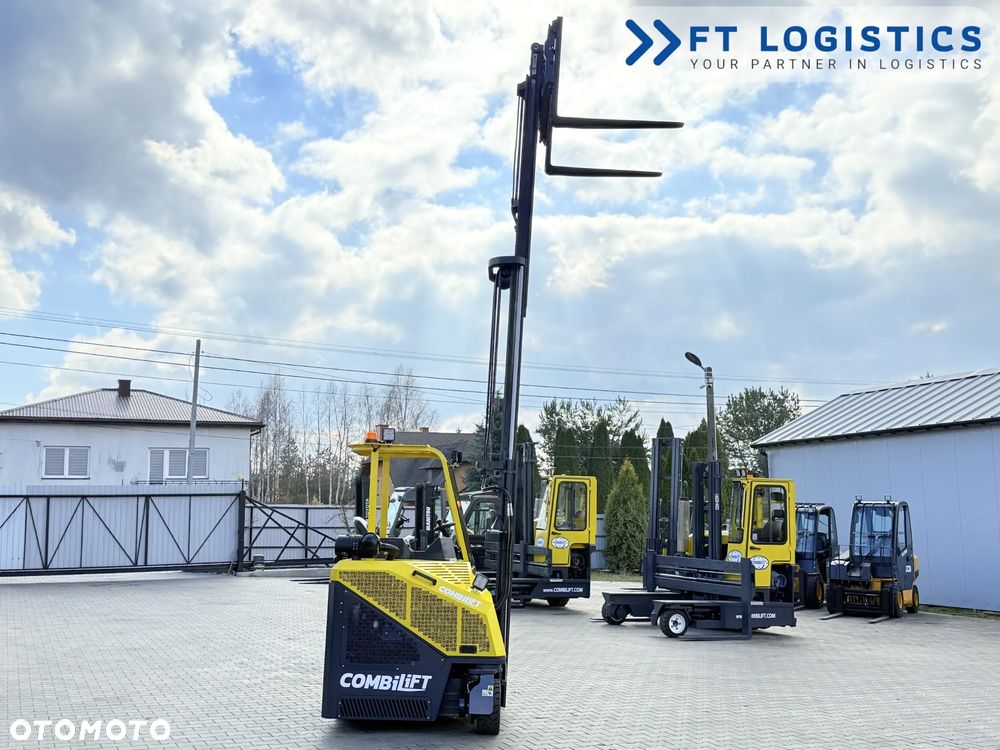 Combilift WÓZEK CZTEROKIERUNKOWY - WIELOKIERUNKOWY | COMBILIFT CB2500 | GAS | TRIPLEX 4900MM | WOLNY SKOK | POZYCJONER WIDEŁ | PRZESUW WIDEŁ | STAN IDEALNY | Szeroka oferta wózków czterokierunkowych i bocznych, dopasowanych do różnorodnych potrzeb i zastosowań - 35