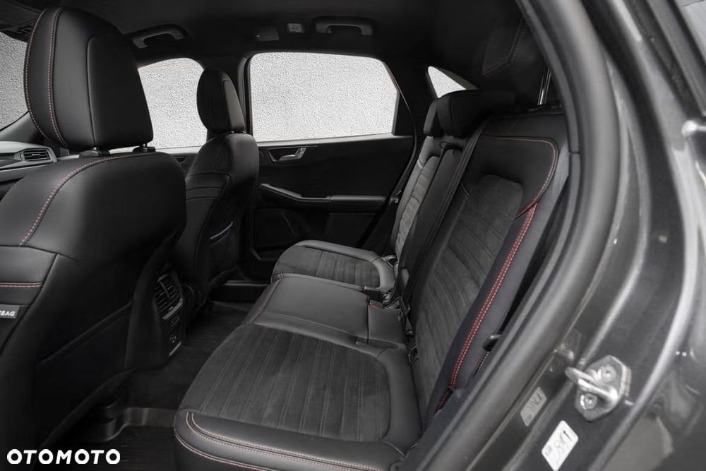Ford Kuga 2.0 EcoBlue 4x4 ST-LINE - 27