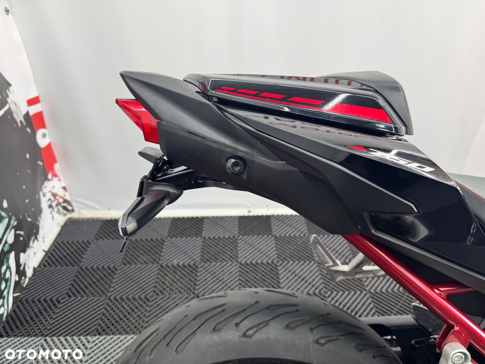 Honda Hornet - 31