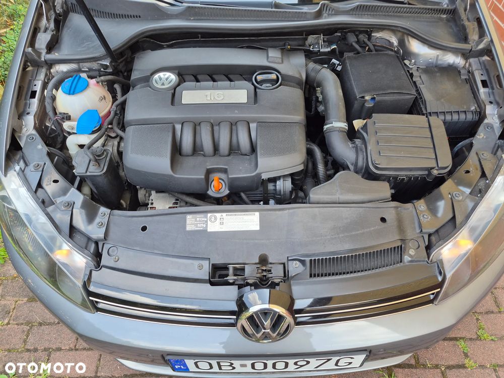 Volkswagen Golf 1.6 Comfortline - 4