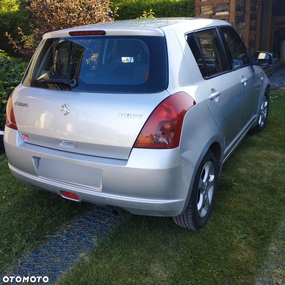 Suzuki Swift - 5