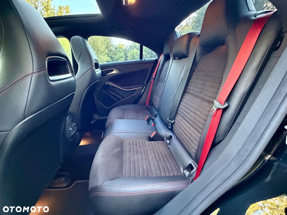 Mercedes-Benz CLA - 10
