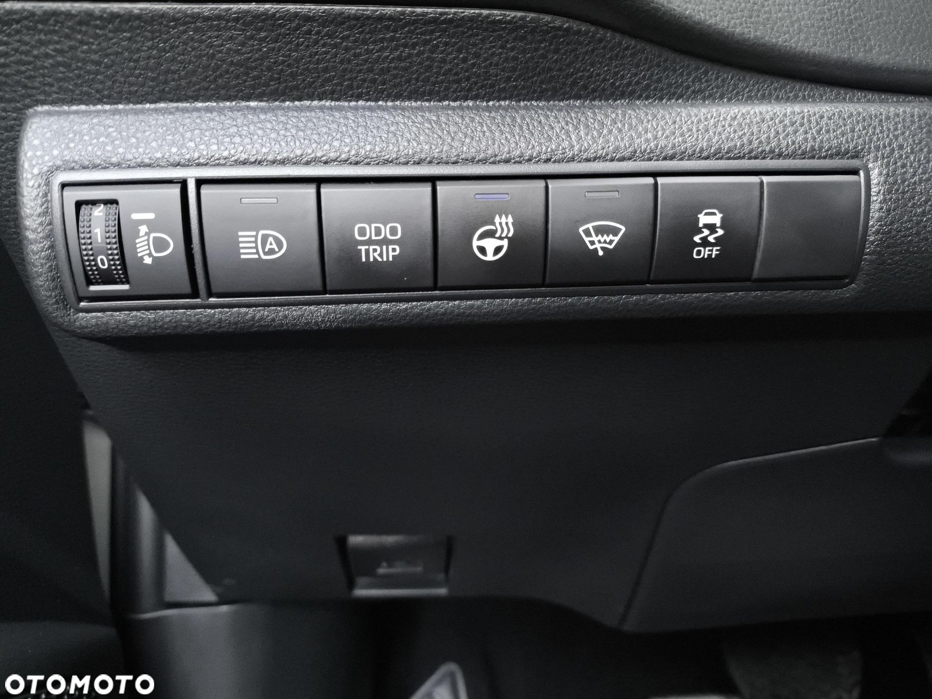 Toyota Corolla 1.8 Hybrid Style - 12