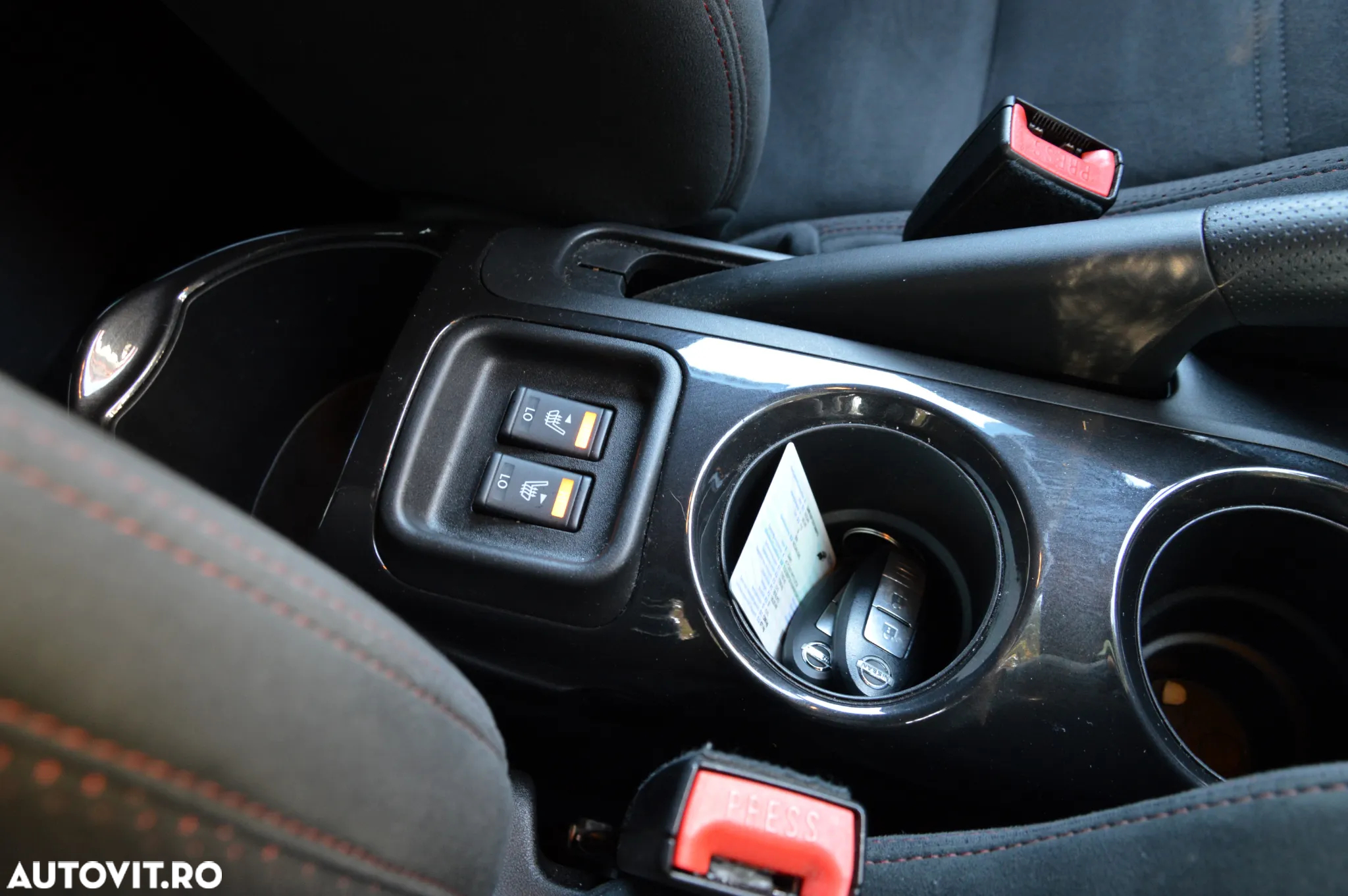 Nissan Juke 1.6 DIG-T Nismo RS - 8