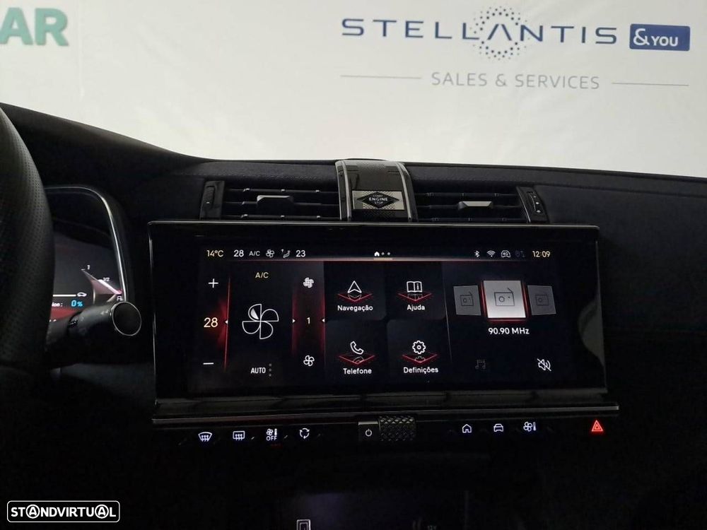 DS DS7 E-Tense Performance Line+ EAT8 - 23