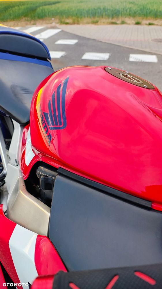 Honda CBR - 24