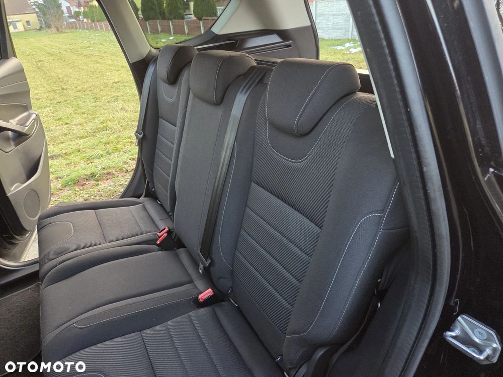 Ford Kuga 2.0 TDCi 2x4 SYNC - 23