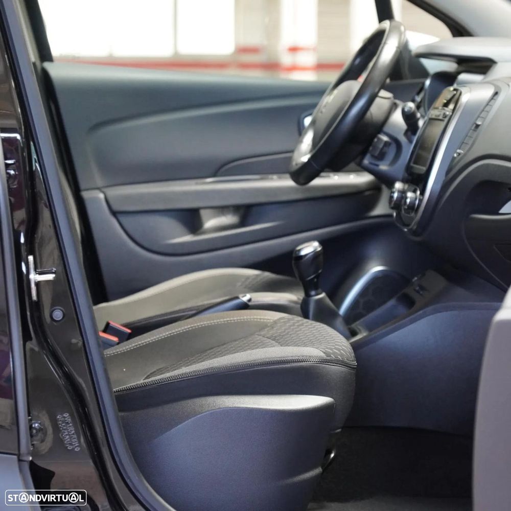 Renault Captur (ENERGY) TCe 90 INTENS - 23