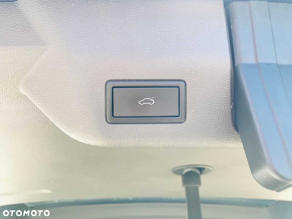 Volkswagen Multivan 1.4 TSI eHybrid PHEV 160kW L1 DSG - 33