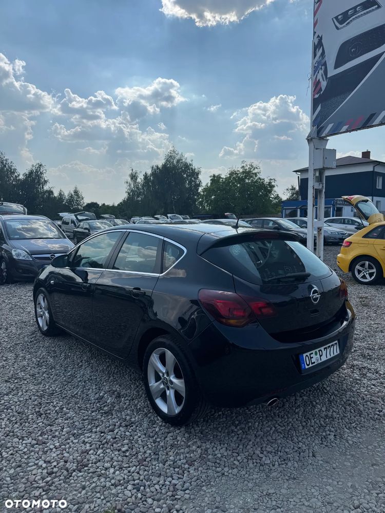 Opel Astra 1.4 Turbo Design Edition - 4
