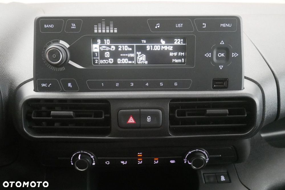 Toyota ProAce 1.5 D-4D Active SalonPL VAT23% Właścicielem pojazdu jest Ayvens Financial Services Polska - 10