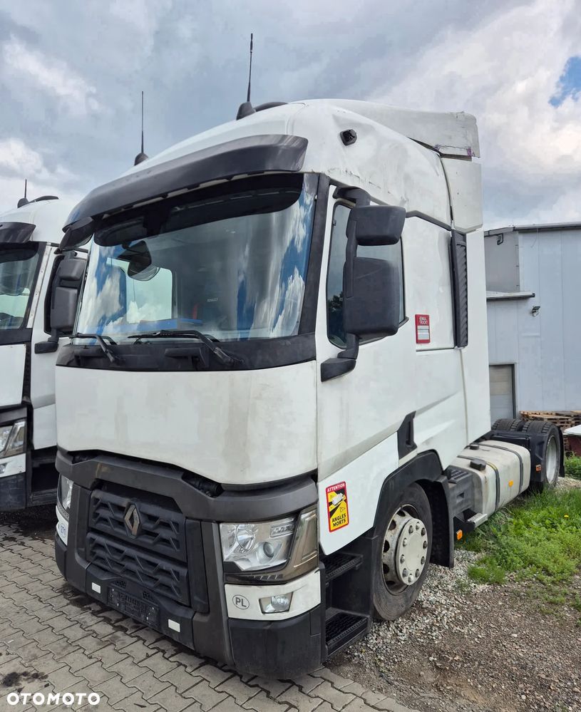 Renault T440 - 1