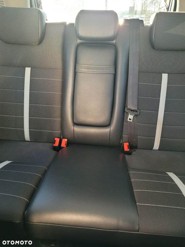 Ford Kuga 2.0 TDCi 2x4 Individual - 6