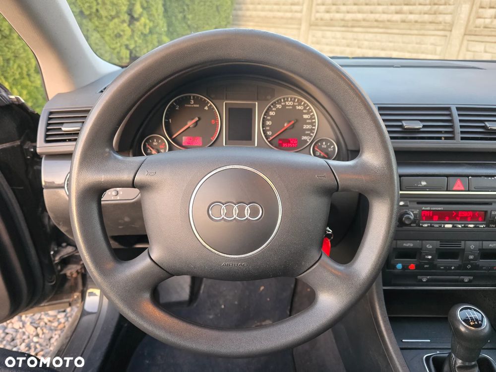 Audi A4 Avant 1.9 TDI - 13