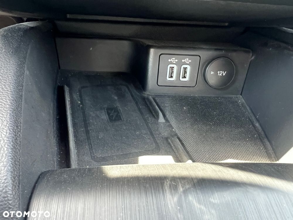 Ford Focus 1.5 EcoBoost Start-Stopp-System ST-LINE - 31