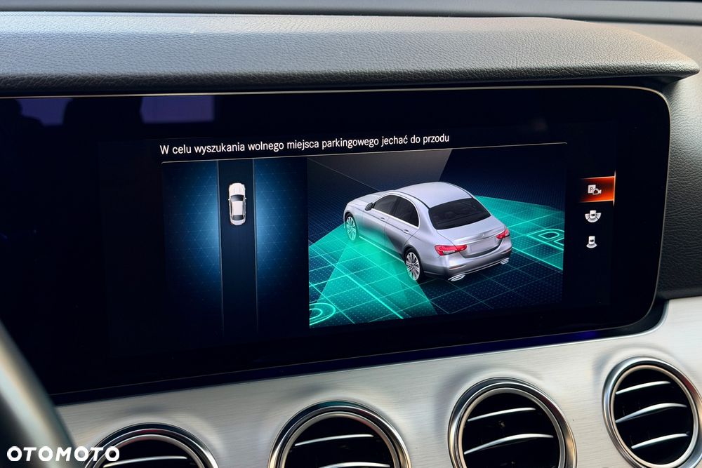 Mercedes-Benz Klasa E 220 d 4-Matic AMG - 25