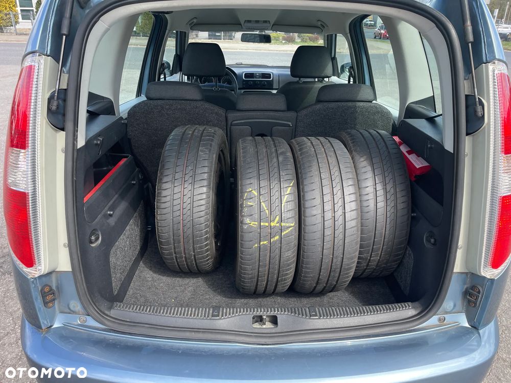 Skoda Roomster 1.6 16V Style - 12