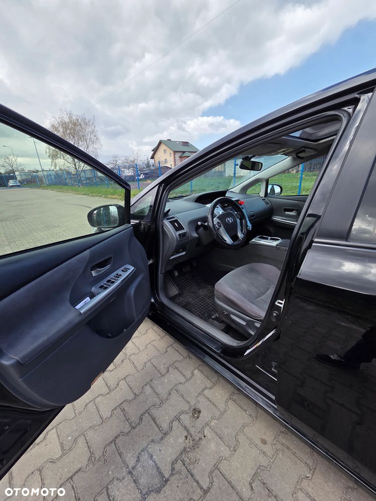 Toyota Prius+ (Hybrid) Executive - 9