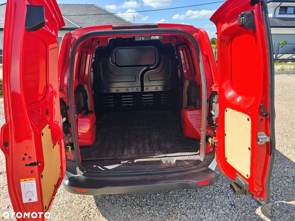 Ford TRANSIT COURIER - 11