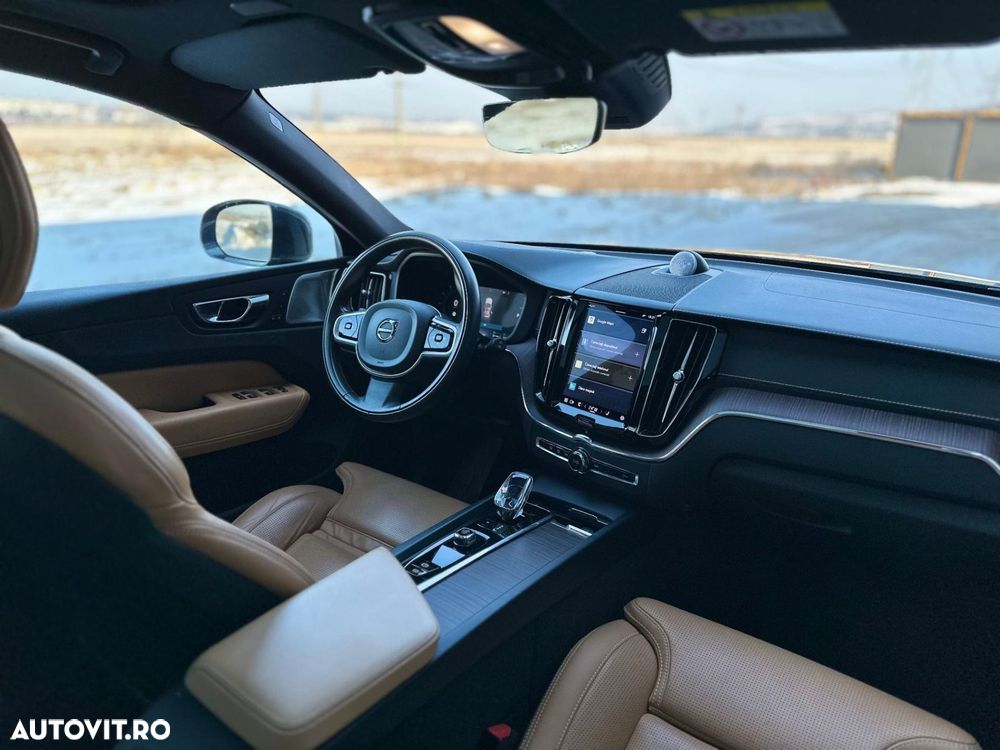 Volvo XC 60 Recharge T8 Twin Engine eAWD Inscription - 24