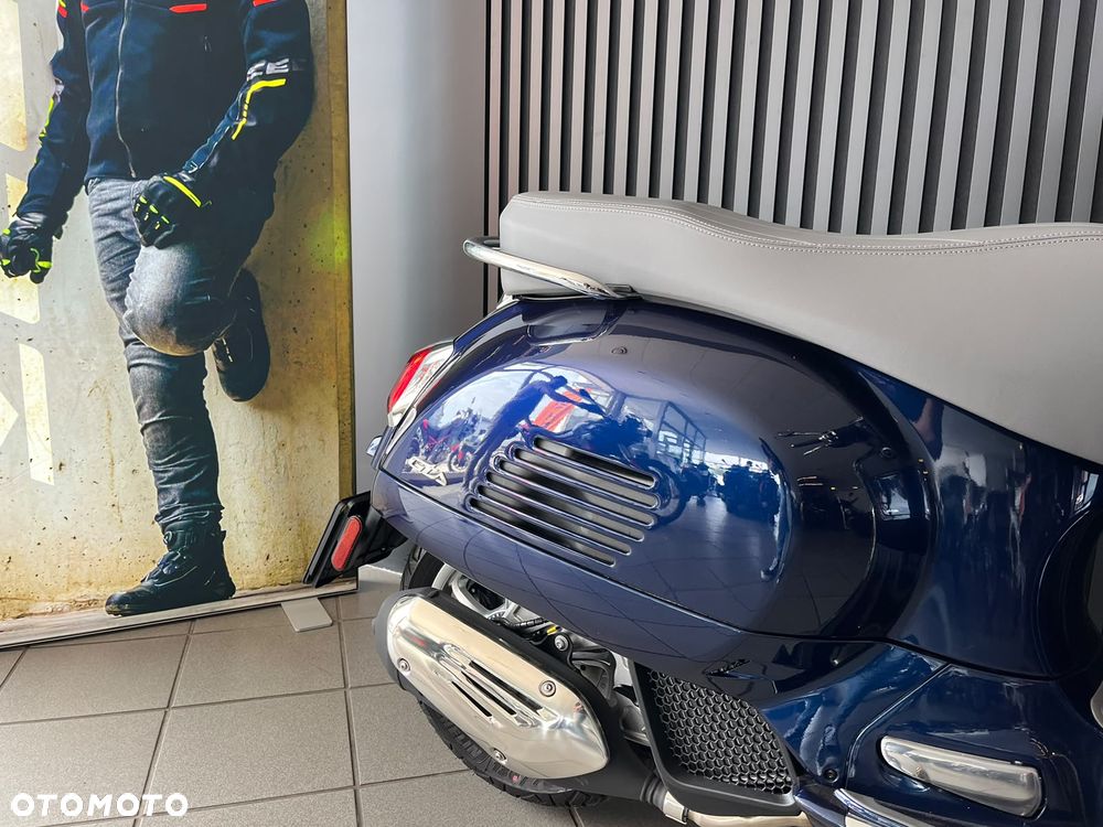 Vespa GTS - 5