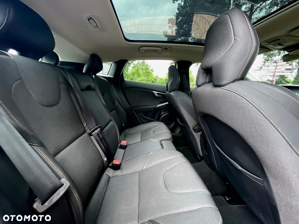 Volvo V40 - 12