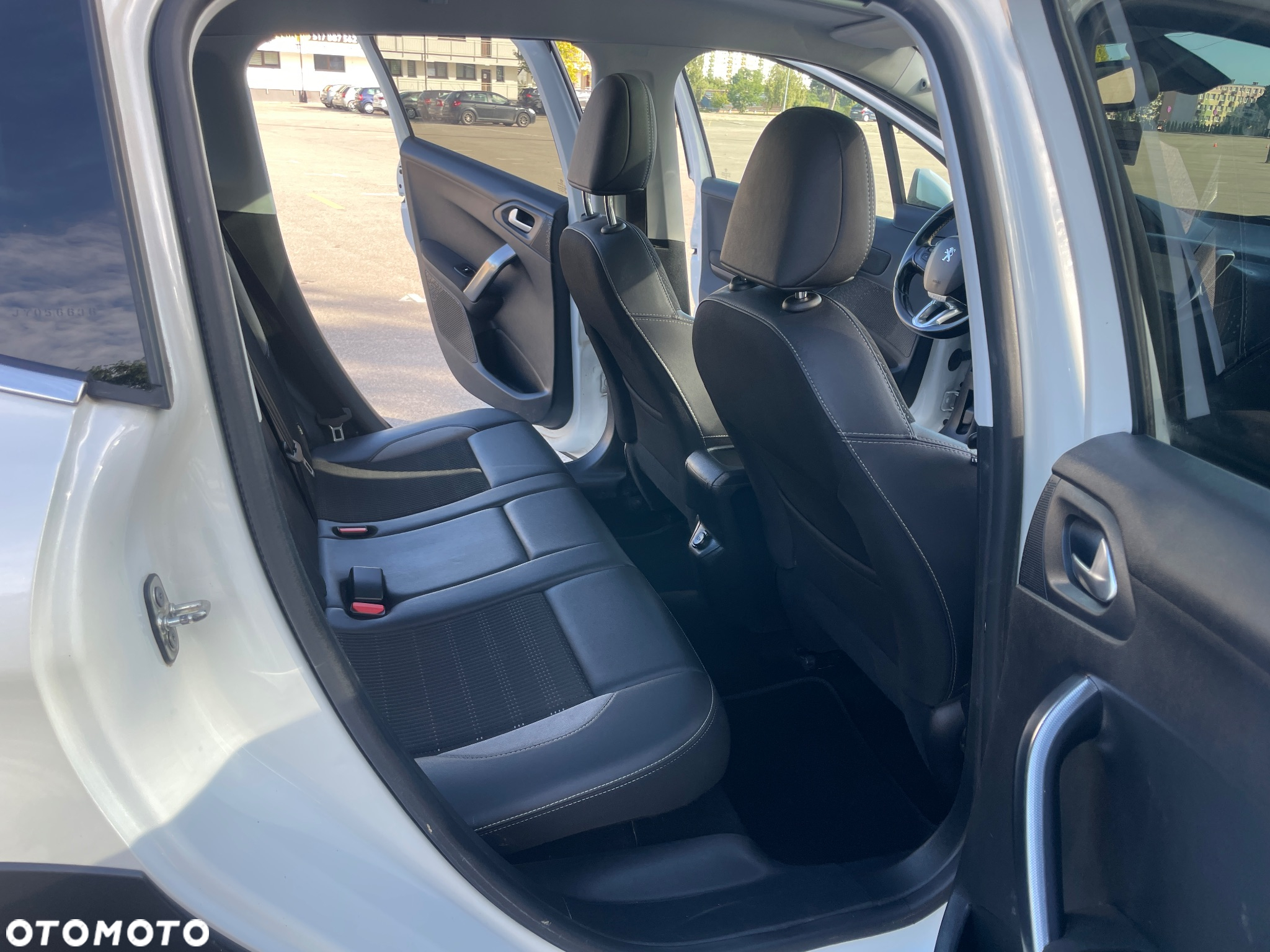 Peugeot 2008 PureTech 110 Stop&Start Style - 23