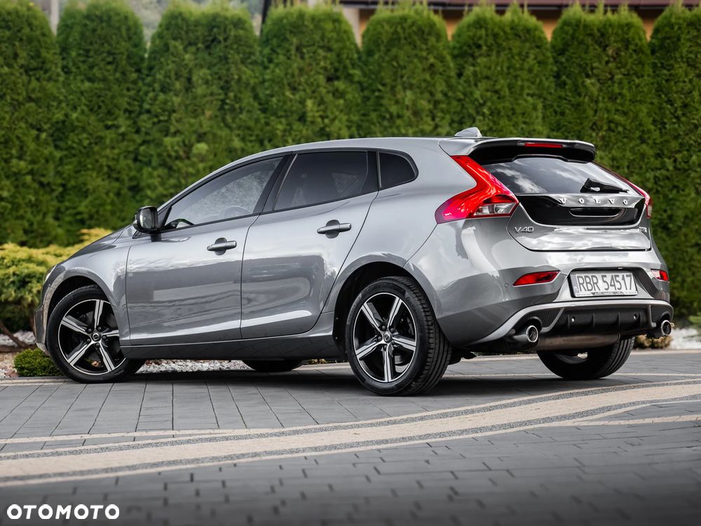 Volvo V40 T3 Drive-E R-Design Momentum - 4