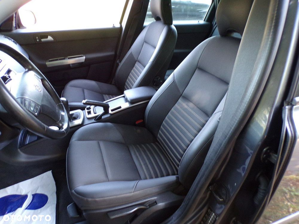Volvo V50 - 24