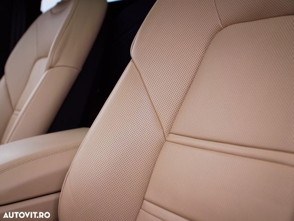 Porsche Cayenne - 37