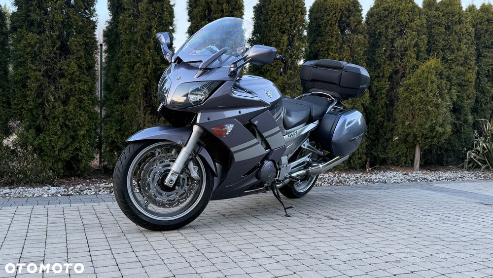 Yamaha FJR - 4
