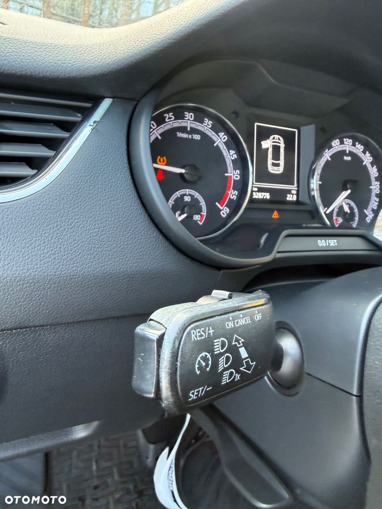 Skoda Superb 2.0 TDI SCR Ambition - 10
