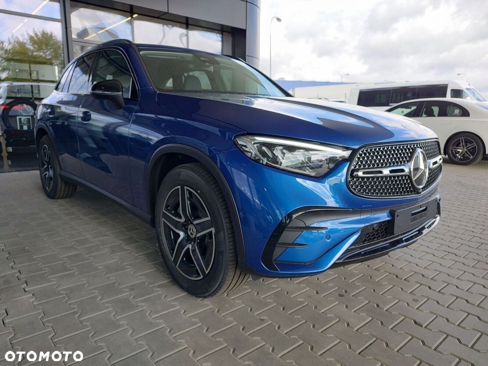 Mercedes-Benz GLC - 4