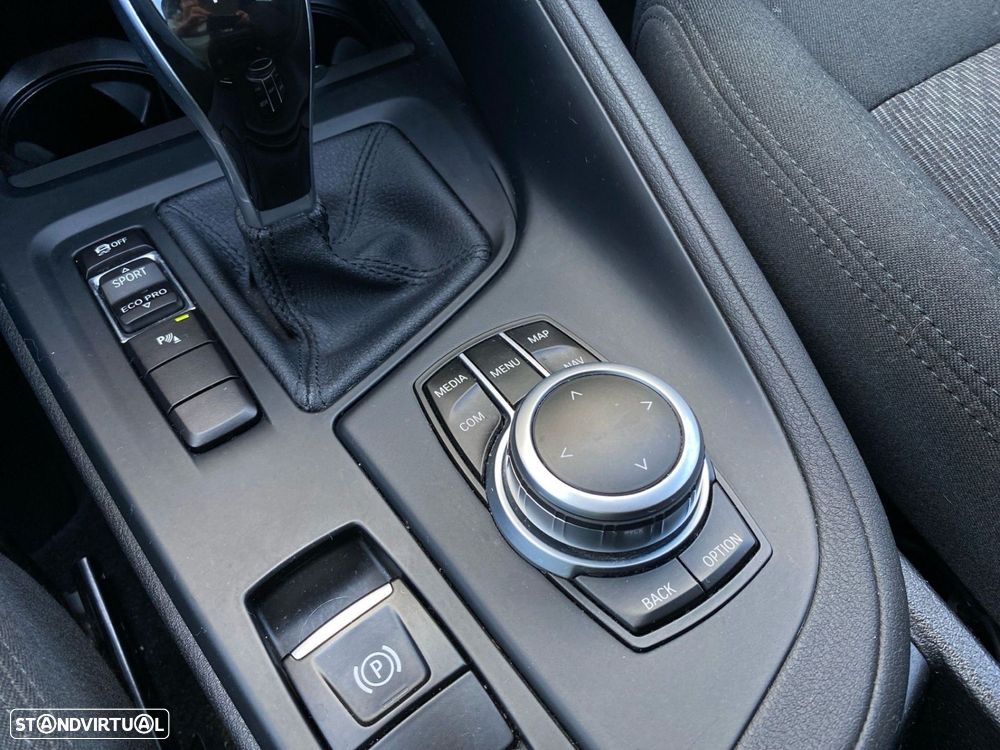 BMW X1 16 d sDrive Advantage Auto - 11