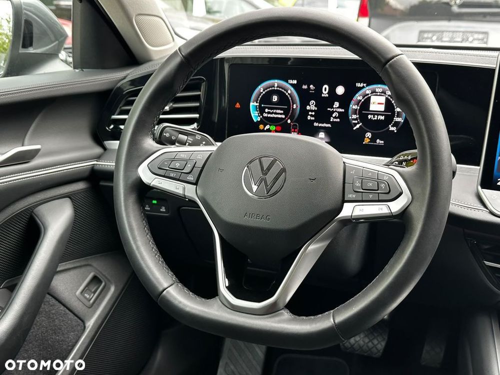 Volkswagen Passat 2.0 TDI SCR DSG Elegance - 18