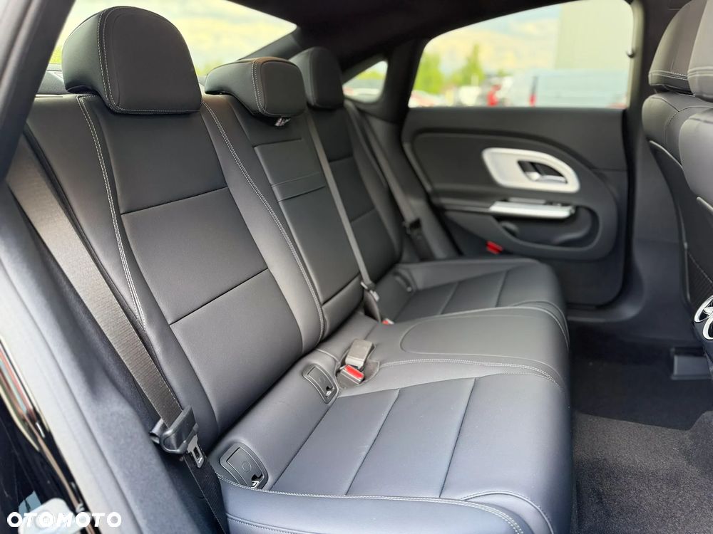 Mercedes-Benz CLA - 30