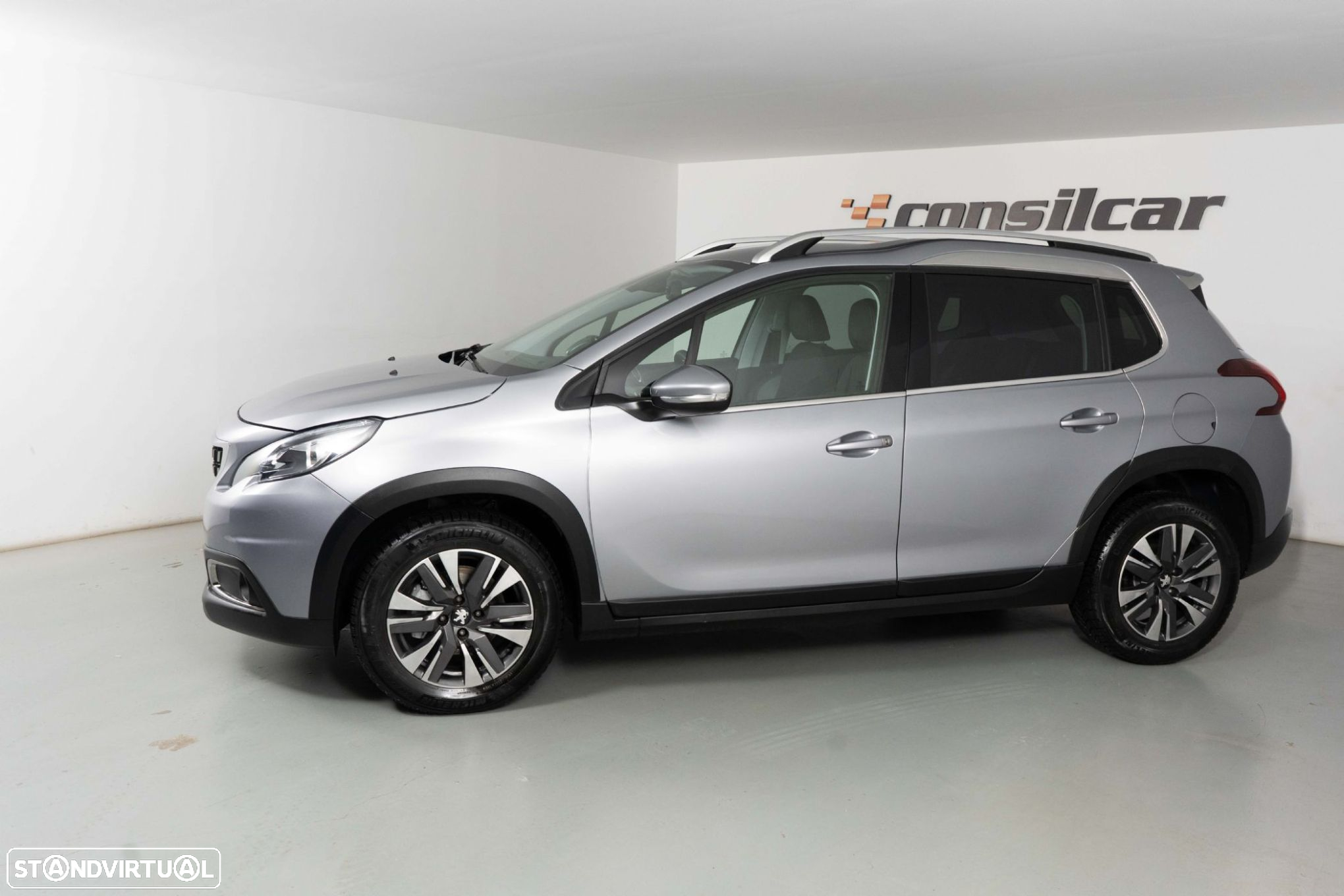 Peugeot 2008 1.2 PureTech Allure Pack EAT8 - 6