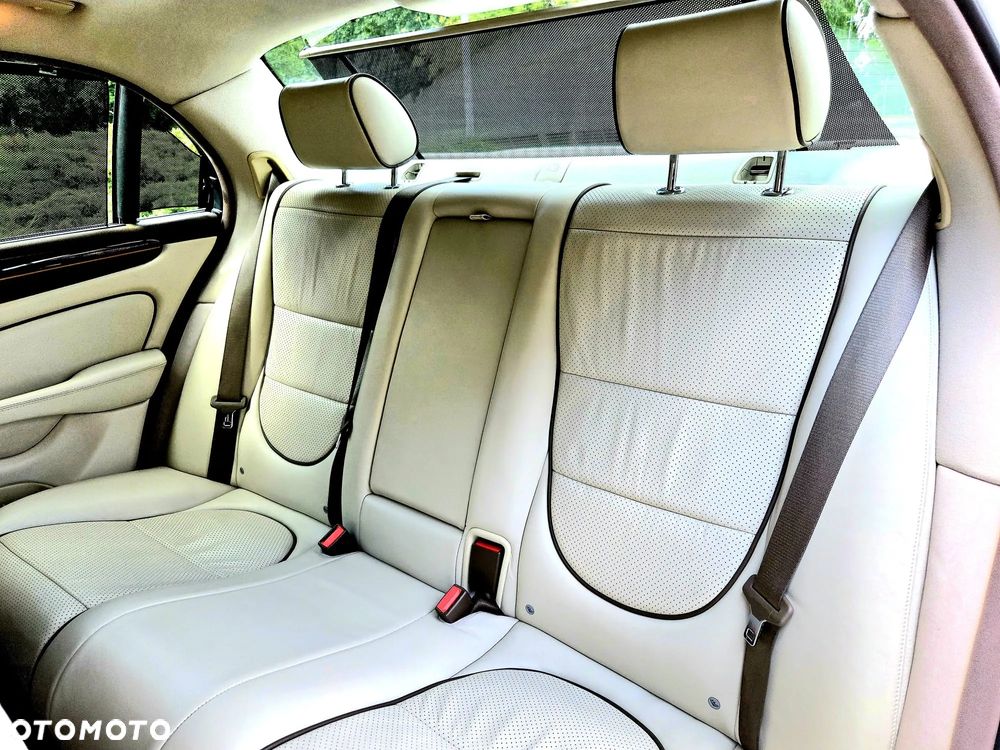 Jaguar XJ XJ8 4.2 LWB - 14