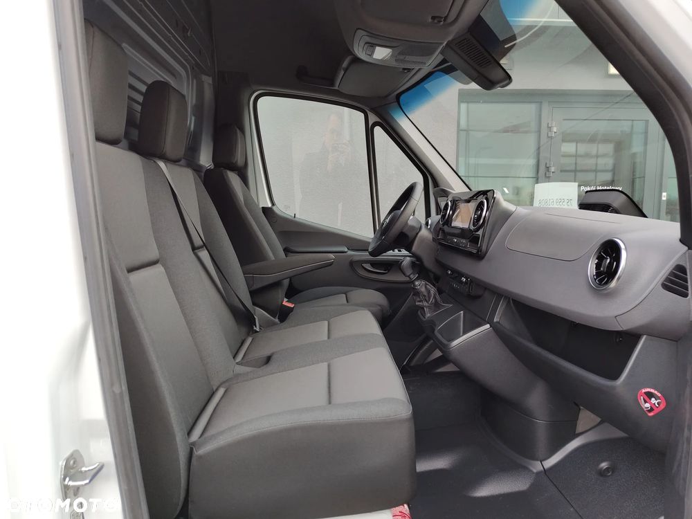Mercedes-Benz Sprinter 317 CDI Furgon PRO długi 4325 mm L3H2 - 20