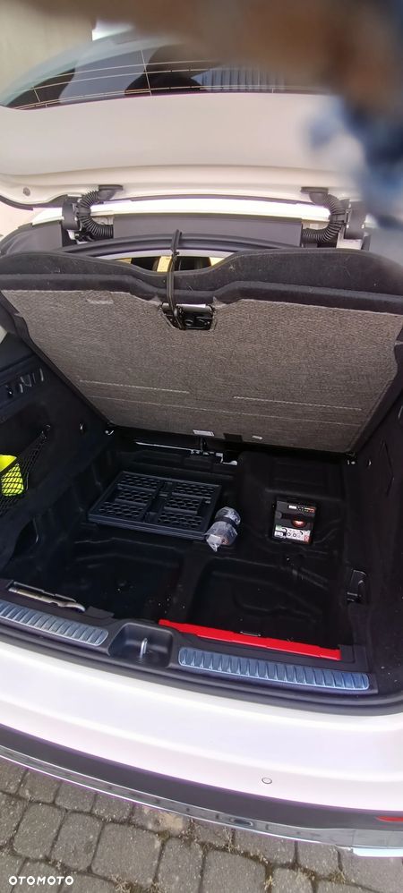 Mercedes-Benz GLC 220 d mHEV 4-Matic Avantgarde - 28