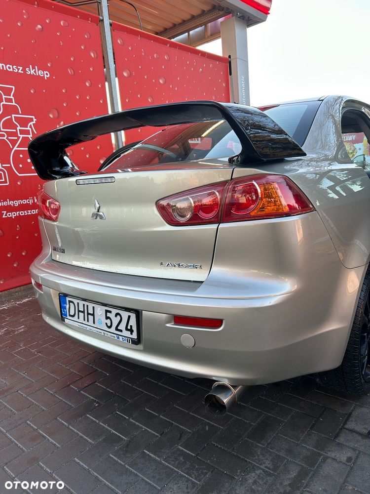 Mitsubishi Lancer 1.5 - 8