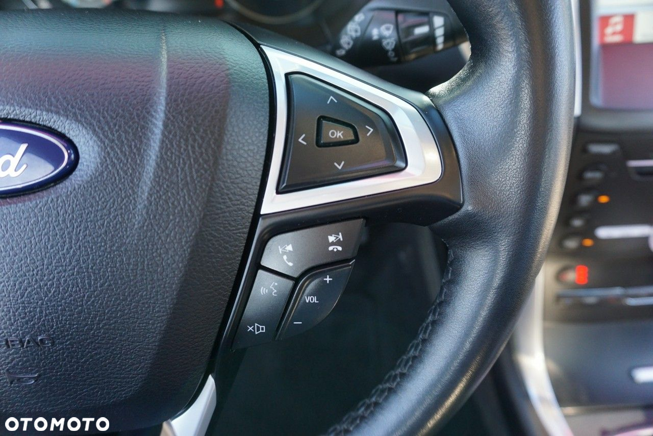 Ford S-Max - 22
