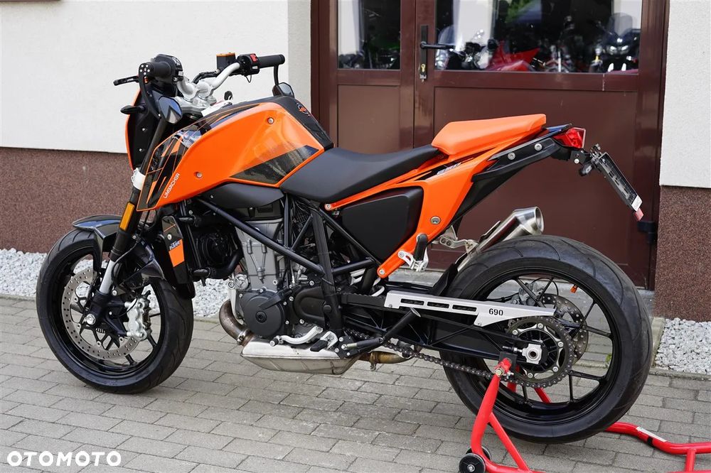 KTM Duke - 19