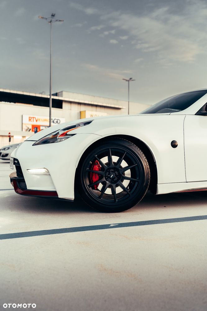 Nissan 370 Z 3.7 V6 Nismo - 6