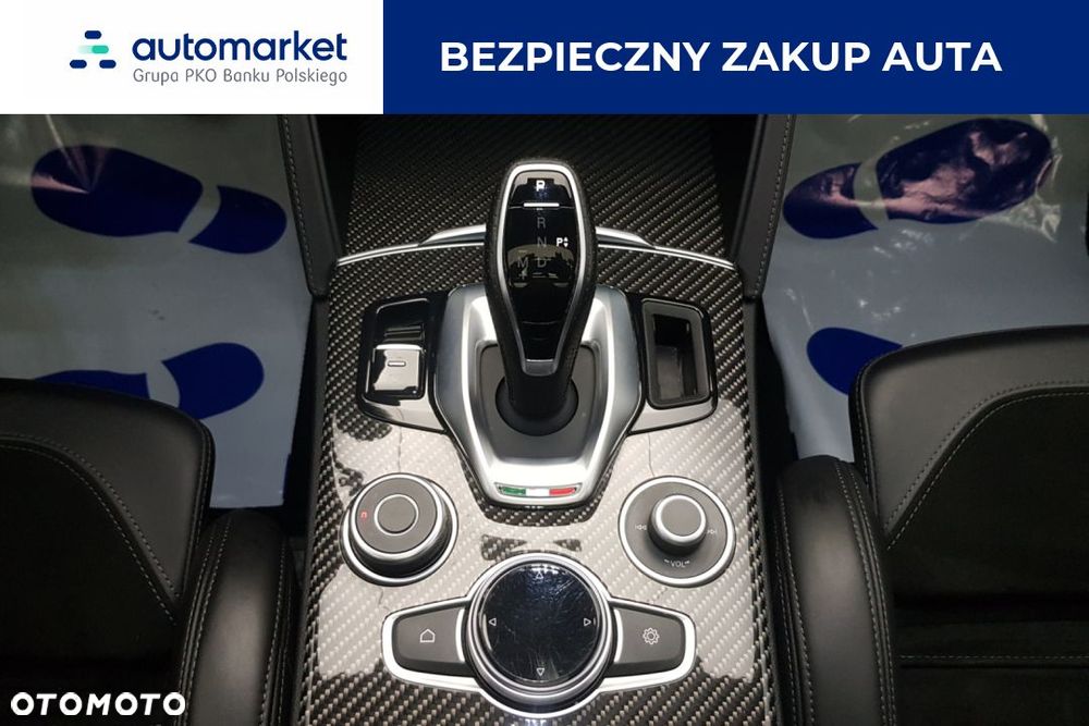 Alfa Romeo Stelvio 2.0 Turbo Veloce TI Q4 - 19